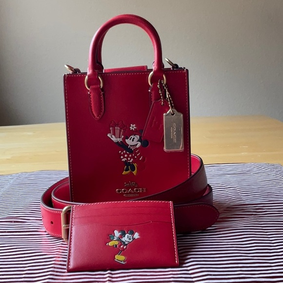 🎁 DISNEY X COACH NORTH SOUTH MINI TOTE WITH MINNIE MOUSE AND CARD CASE 🎁 - Picture 2 of 16